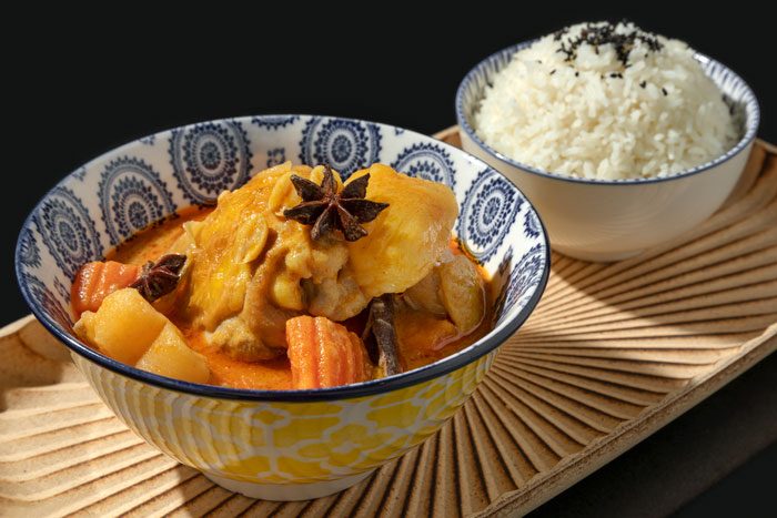 CURRI-MASSAMAN-GAI-DE-POLLO